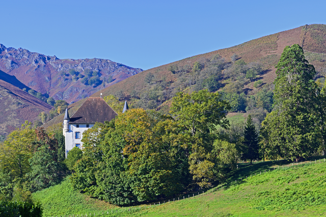 Chateau Etchauz